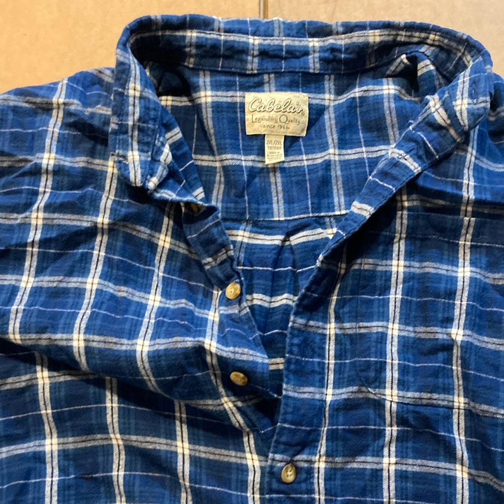 Cabela's Men's Blue Plaid Shirt